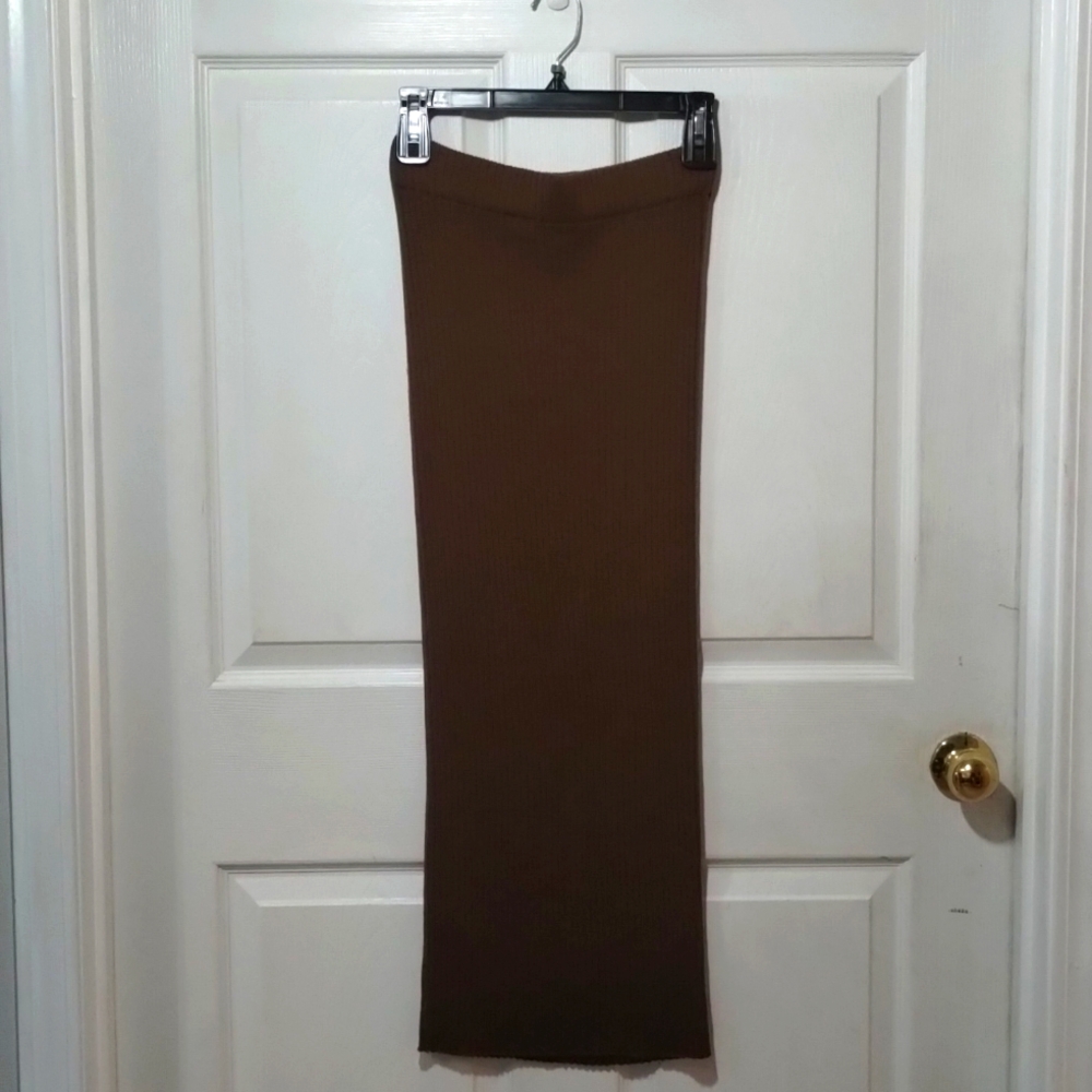 Maxi Ribbed Sweater Skirt
